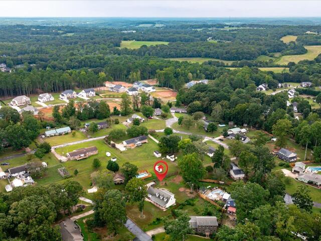 Photo of 1002 Greenwood Court