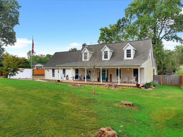 Photo of 1002 Greenwood Court