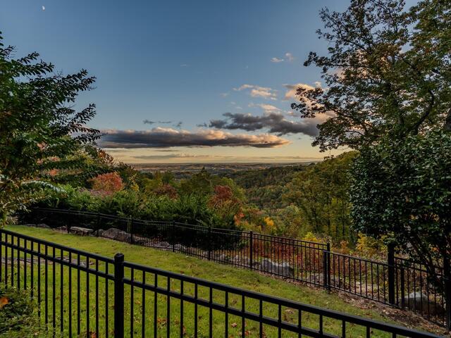 Photo of 94 Eagle Rock Road