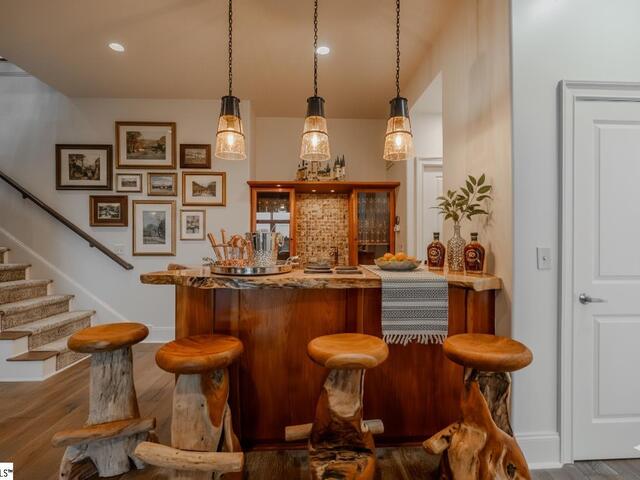 Photo of 94 Eagle Rock Road