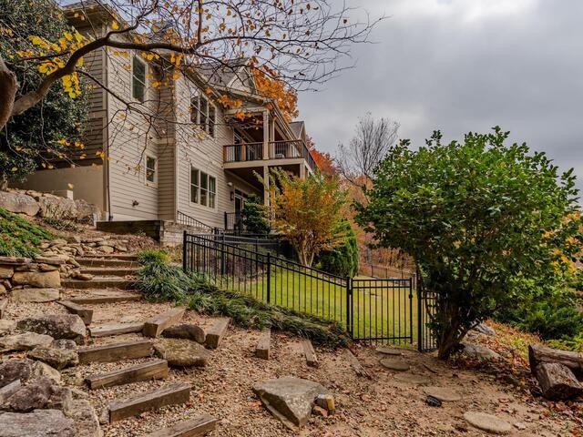 Photo of 94 Eagle Rock Road