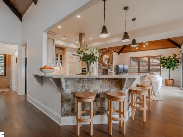 Photo of 94 Eagle Rock Road