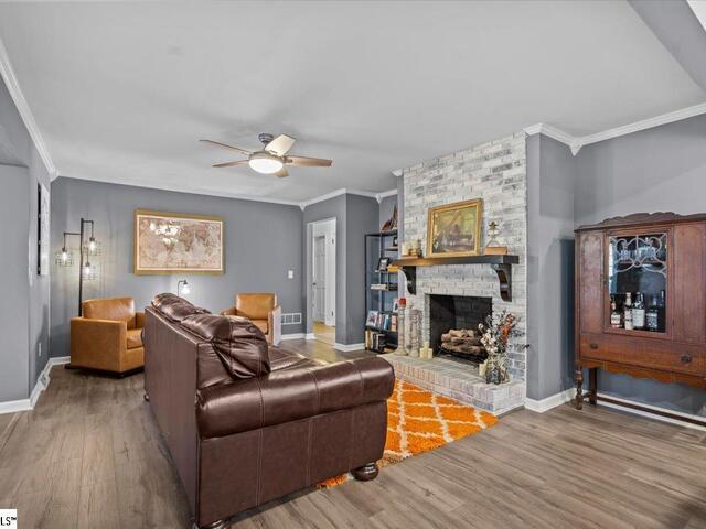 Photo of 105 Hillpine Drive