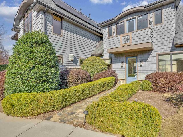 Photo of 1 Village Mews Road