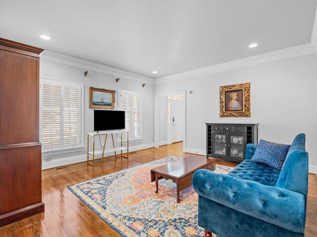 Photo of 25 Club Forest Lane