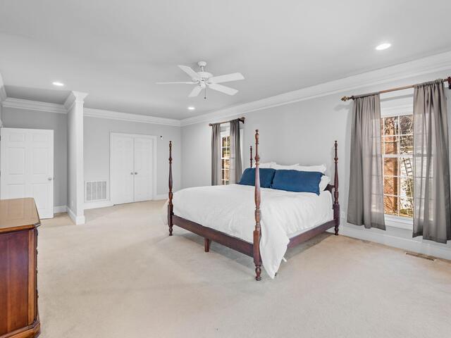 Photo of 25 Club Forest Lane