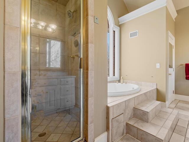 Photo of 25 Club Forest Lane