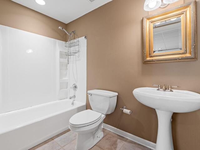 Photo of 25 Club Forest Lane