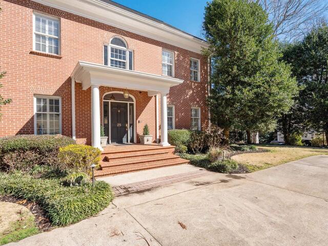 Photo of 25 Club Forest Lane