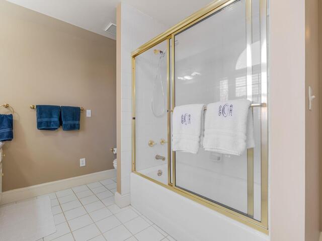 Photo of 25 Club Forest Lane