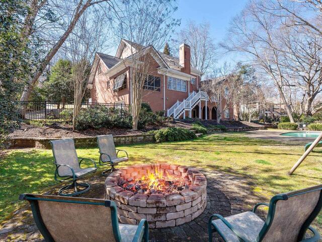 Photo of 25 Club Forest Lane