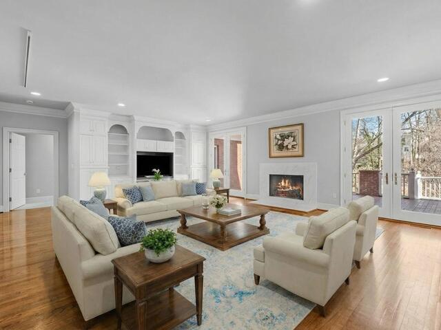 Photo of 25 Club Forest Lane