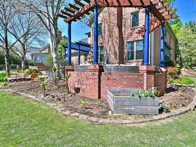 Photo of 106 Plum Mill Court