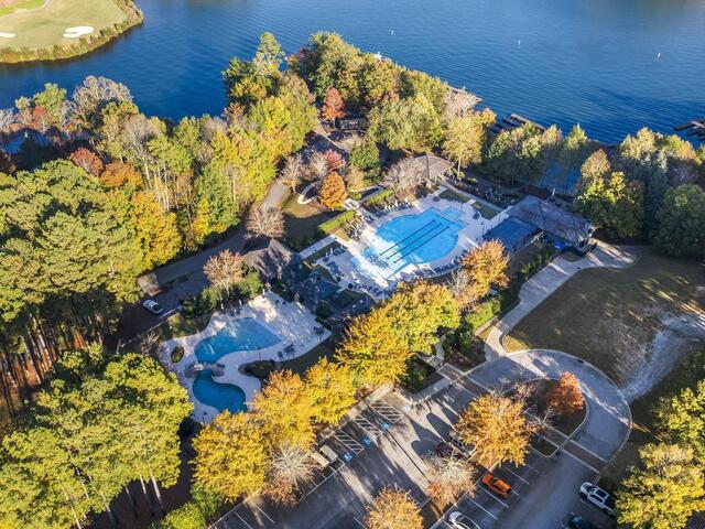 Photo of 374 Peninsula Ridge