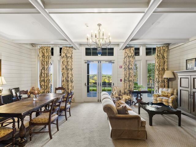 Photo of 374 Peninsula Ridge
