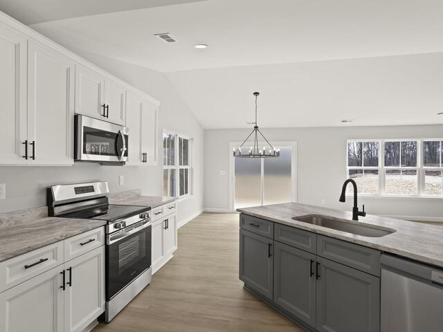 Photo of 102 Millbrook Circle