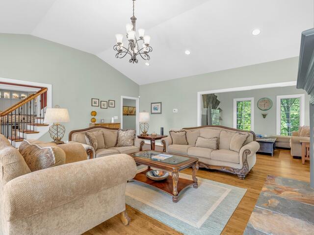 Photo of 34 Eagle Rock Road