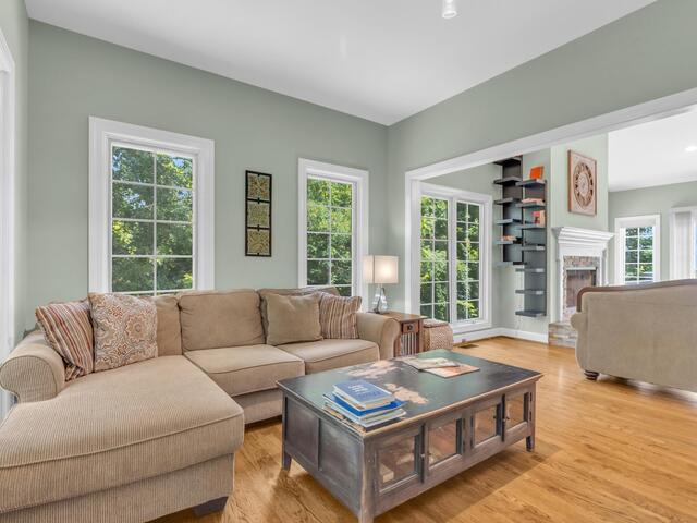 Photo of 34 Eagle Rock Road