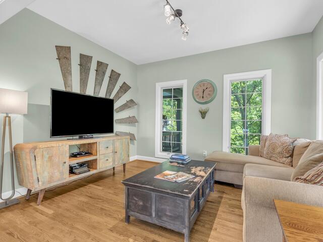 Photo of 34 Eagle Rock Road