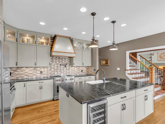 Photo of 34 Eagle Rock Road