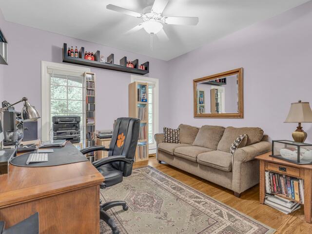 Photo of 34 Eagle Rock Road