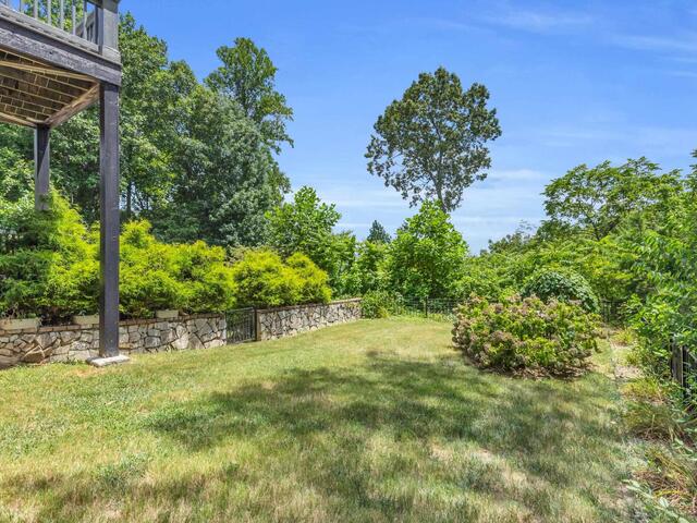 Photo of 34 Eagle Rock Road