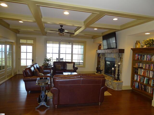 Photo of 216 Gabriel Way