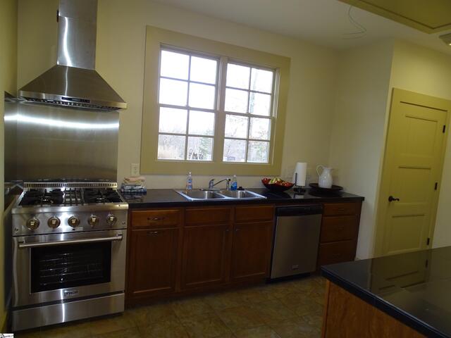 Photo of 216 Gabriel Way