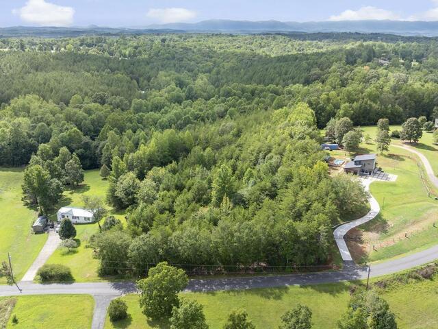 Photo of 716 Settlement Road