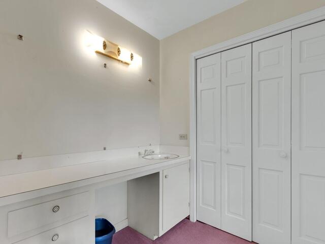 Photo of 8 Roe Court