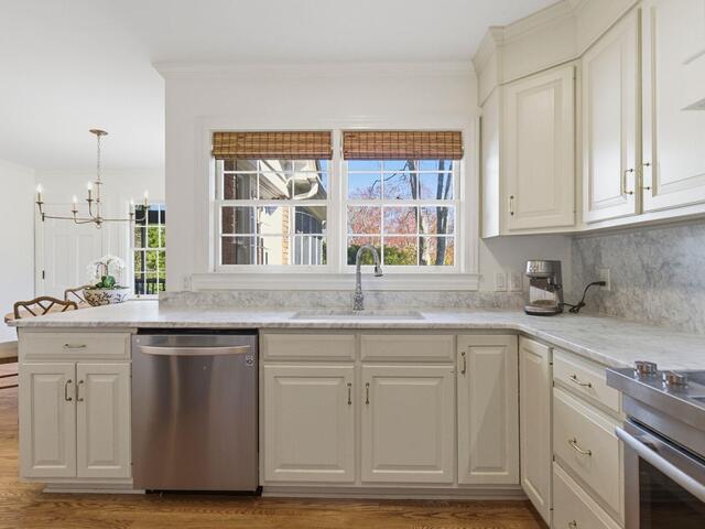 Photo of 6 Broadmoor Drive