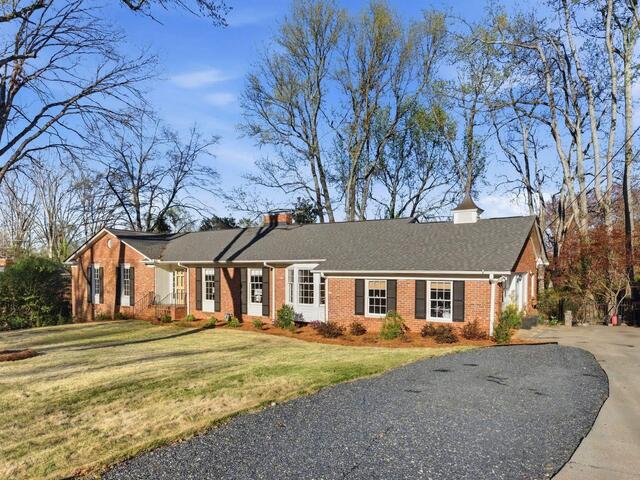 Photo of 6 Broadmoor Drive