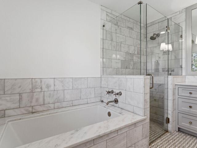 Photo of 6 Broadmoor Drive