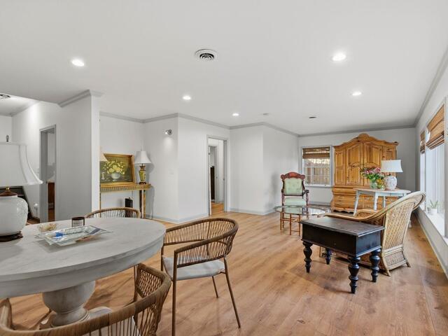 Photo of 6 Broadmoor Drive