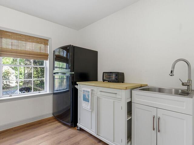 Photo of 6 Broadmoor Drive