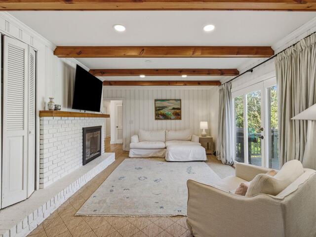 Photo of 6 Broadmoor Drive