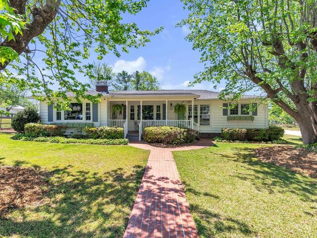 Photo of 113 Carolina Avenue