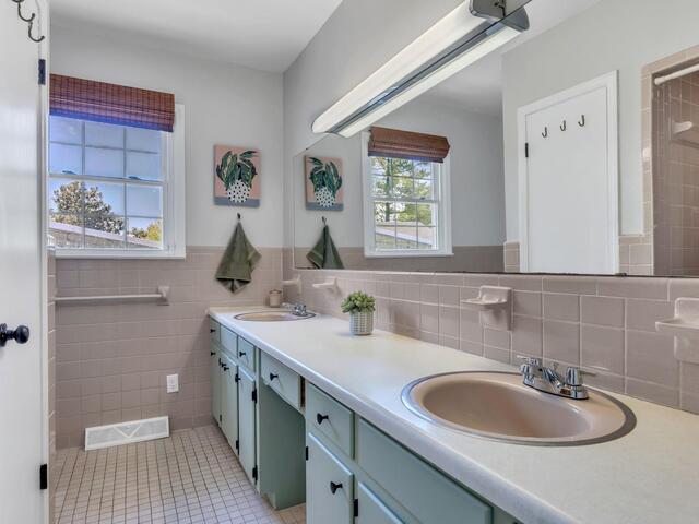 Photo of 113 Carolina Avenue
