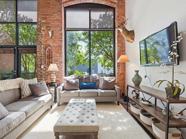 Photo of 300 South Street