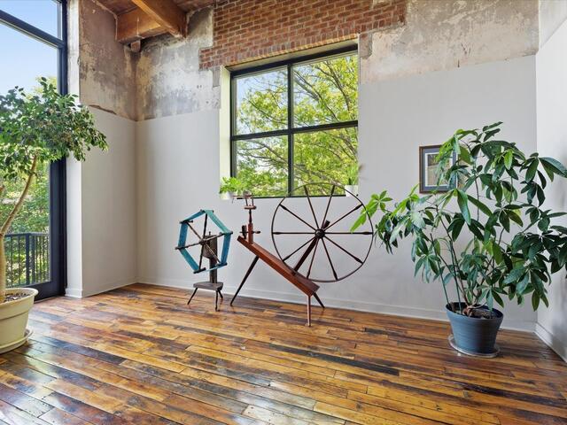 Photo of 300 South Street