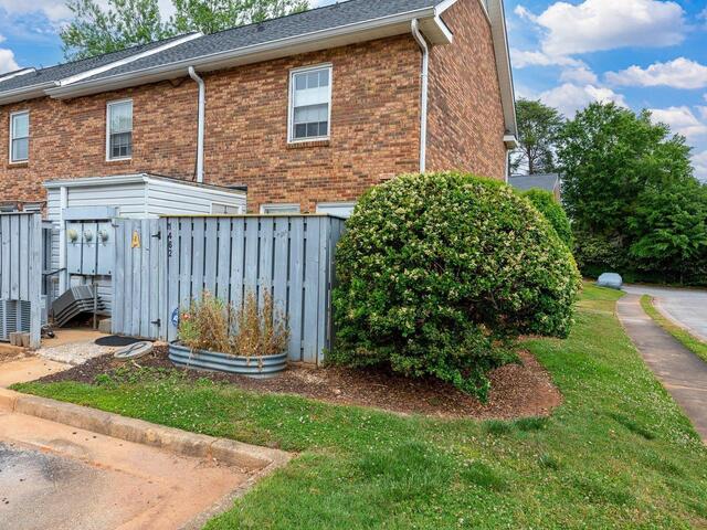 Photo of 1462 Dover Road