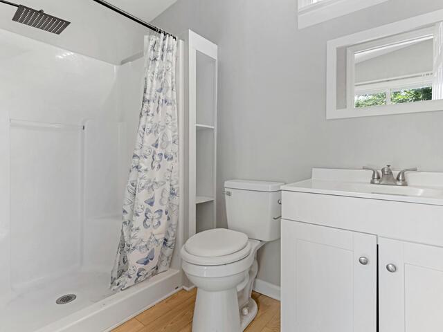 Photo of 472 Sloan Street