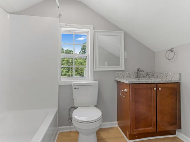 Photo of 472 Sloan Street
