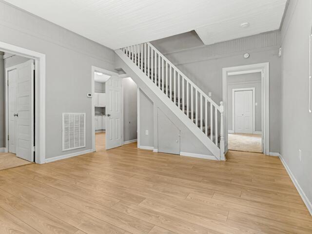 Photo of 472 Sloan Street