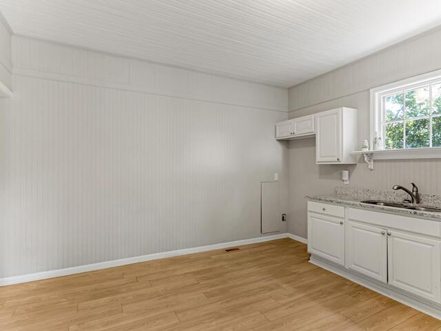 Photo of 472 Sloan Street