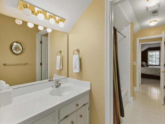 Photo of 242 Woods Road