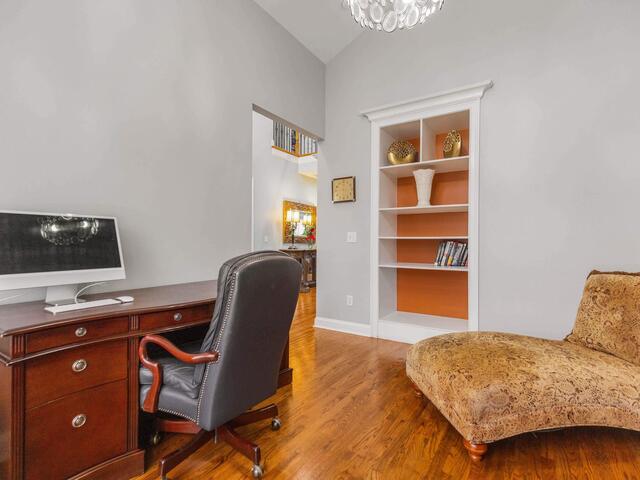 Photo of 8 Middleberry Court