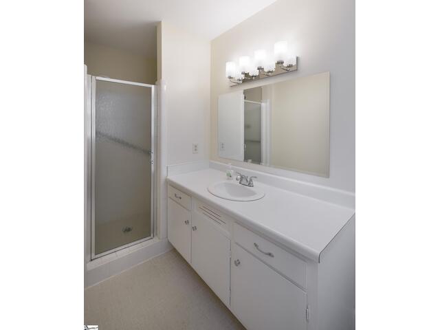 Photo of 515 Kenilworth Drive