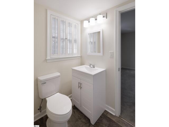 Photo of 515 Kenilworth Drive