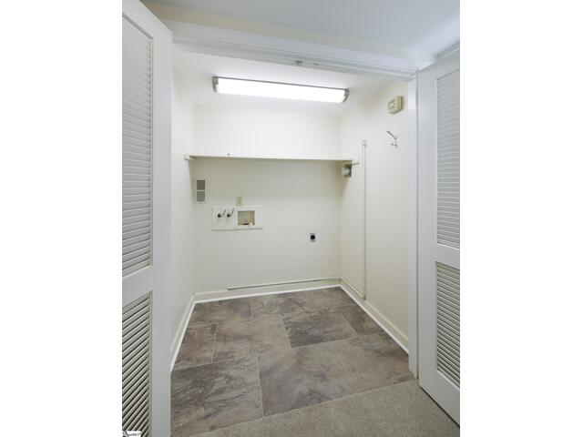 Photo of 515 Kenilworth Drive